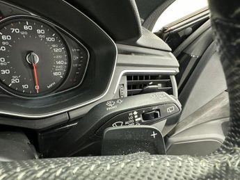 AUDI A4 AVANT 2.0 TDI 40 Black Edition S Tronic quattro Euro 6 (s/s) 5dr