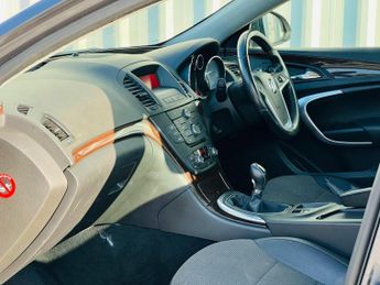 VAUXHALL INSIGNIA 2.0 CDTi SE Euro 5 5dr