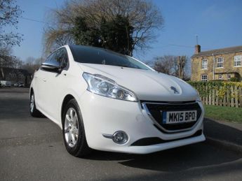 PEUGEOT 208 1.2 VTi PureTech Style Euro 6 5dr