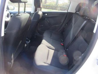 PEUGEOT 208 1.2 VTi PureTech Style Euro 6 5dr