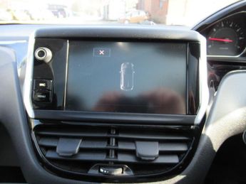 PEUGEOT 208 1.2 VTi PureTech Style Euro 6 5dr