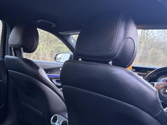 MERCEDES-BENZ E CLASS 2.0 E220d AMG Line