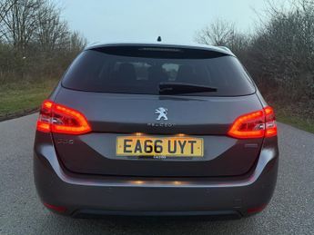 PEUGEOT 308 SW 1.2 PureTech Allure