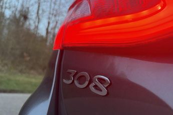 PEUGEOT 308 SW 1.2 PureTech Allure