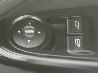 FORD FIESTA 1.0 T EcoBoost Zetec