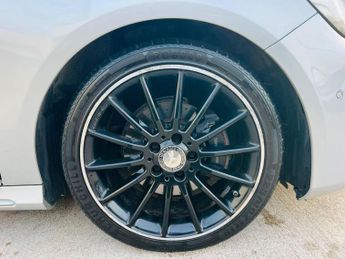 MERCEDES-BENZ A CLASS 2.1 A200d AMG Line (Premium) 7G-DCT Euro 6 (s/s) 5dr