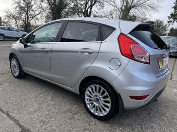 FORD FIESTA 1.6 Titanium