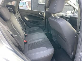 FORD FIESTA 1.6 Titanium