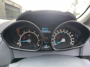 FORD FIESTA 1.6 Titanium