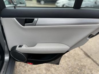 MERCEDES-BENZ C CLASS 2.1 C220 CDI BlueEfficiency Sport