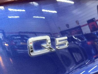 AUDI Q5 2.0 TDI S line S Tronic quattro Euro 5 (s/s) 5dr