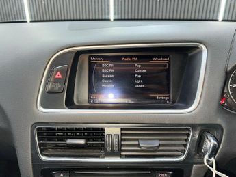 AUDI Q5 2.0 TDI S line S Tronic quattro Euro 5 (s/s) 5dr