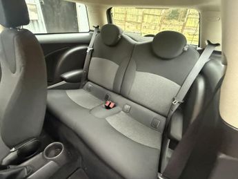 MINI HATCH 1.6 One 3Dr