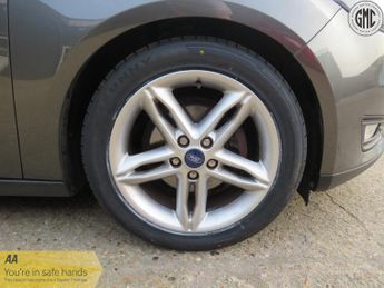 FORD FOCUS 1.5 TDCi Zetec Edition F.S.H Timing Belt Included