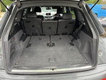 AUDI SQ7 4.0 TDI V8