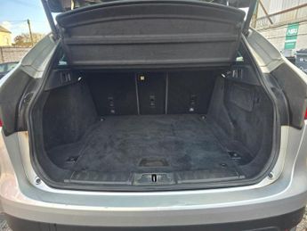 JAGUAR F-PACE 2.0 D180 Prestige