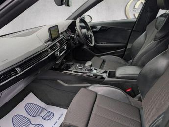 AUDI A4 2.0 TDI ultra S line S Tronic Euro 6 (s/s) 4dr