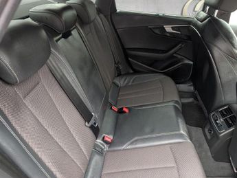 AUDI A4 2.0 TDI ultra S line S Tronic Euro 6 (s/s) 4dr