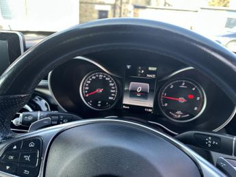 MERCEDES-BENZ C CLASS 2.1 C300dh AMG Line