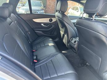 MERCEDES-BENZ C CLASS 2.1 C300dh AMG Line