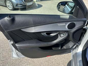 MERCEDES-BENZ C CLASS 2.1 C300dh AMG Line