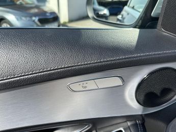 MERCEDES-BENZ C CLASS 2.1 C300dh AMG Line