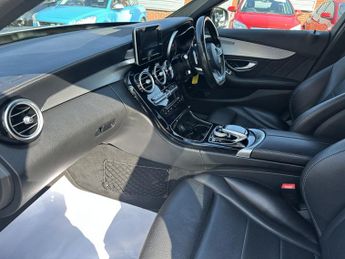 MERCEDES-BENZ C CLASS 2.1 C300dh AMG Line