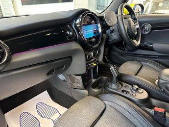 MINI ELECTRIC HATCH Cooper SE 32.6kWh Level 2 Auto 3dr