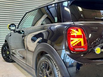 MINI ELECTRIC HATCH Cooper SE 32.6kWh Level 2 Auto 3dr