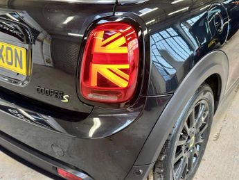 MINI ELECTRIC HATCH Cooper SE 32.6kWh Level 2 Auto 3dr