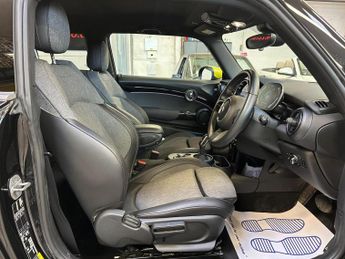 MINI ELECTRIC HATCH Cooper SE 32.6kWh Level 2 Auto 3dr