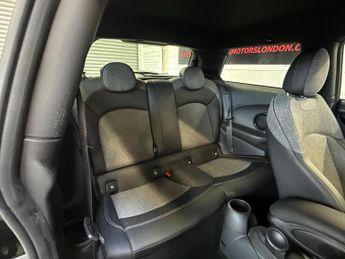 MINI ELECTRIC HATCH Cooper SE 32.6kWh Level 2 Auto 3dr