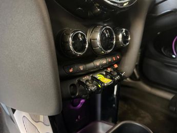 MINI ELECTRIC HATCH Cooper SE 32.6kWh Level 2 Auto 3dr