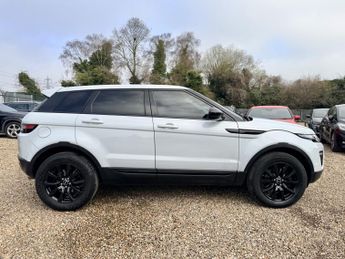 LAND ROVER RANGE ROVER EVOQUE 2.0 TD4 SE Tech