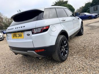 LAND ROVER RANGE ROVER EVOQUE 2.0 TD4 SE Tech