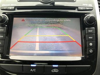 HYUNDAI IX20 1.6 Premium Nav Auto Euro 6 5dr