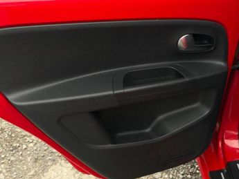 VOLKSWAGEN UP! 1.0 Move up! ASG Euro 5 5dr