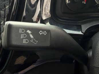 VOLKSWAGEN UP! 1.0 Move up! Hatchback 5dr Petrol ASG Euro 5 (60 ps)