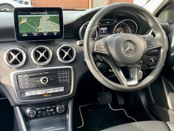 MERCEDES-BENZ A CLASS 2.1 A200d Sport