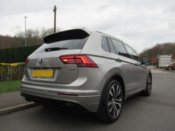 VOLKSWAGEN TIGUAN 2.0 TDI R-Line DSG 4Motion Euro 6 (s/s) 5dr