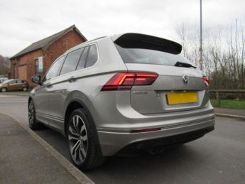 VOLKSWAGEN TIGUAN 2.0 TDI R-Line DSG 4Motion Euro 6 (s/s) 5dr