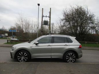 VOLKSWAGEN TIGUAN 2.0 TDI R-Line DSG 4Motion Euro 6 (s/s) 5dr