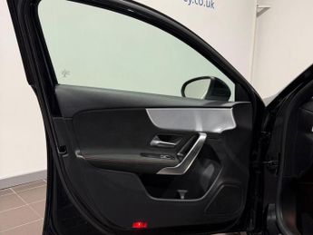 MERCEDES-BENZ A CLASS 2.0 A35 AMG SpdS DCT 4MATIC Euro 6 (s/s) 5dr