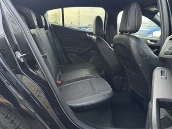 FORD FOCUS ST-LINE X 1.5 TDCI AUTOMATIC