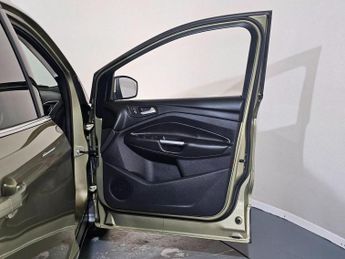 FORD KUGA 2.0 TDCi Titanium AWD Euro 5 5dr