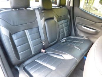 MITSUBISHI L200 2.4 DI-D DC Barbarian Auto 4WD Euro 6 4dr