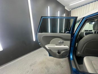 KIA SOUL 27kWh EV Auto 5dr