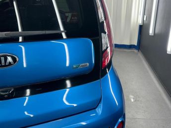 KIA SOUL 27kWh EV Auto 5dr
