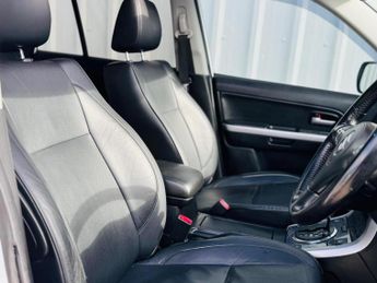 SUZUKI GRAND VITARA 2.4 VVT SZ5 Auto 4WD Euro 5 5dr