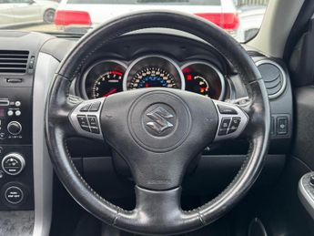 SUZUKI GRAND VITARA 2.4 VVT SZ5 Auto 4WD Euro 5 5dr